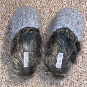 Women’s slippers